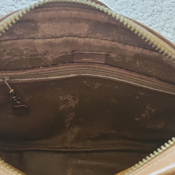 GUCCI Brown Tan Shoulder Bag w/ Signature Logo Fabric Leather sides Gold Details - Picture 16 of 16